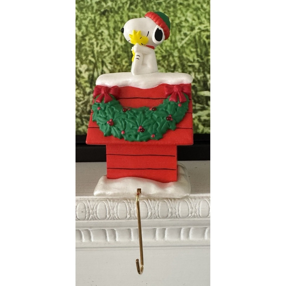 Hallmark Snoopy Woodstock Light Up Stocking Holder Peanuts Mantel 2007